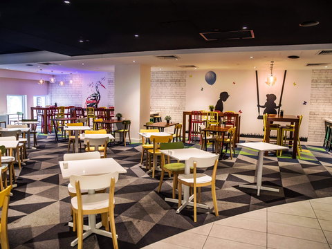 Ibis Styles Brisbane Elizabeth Street - Lismore Accommodation 12