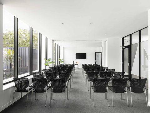 The Johnson - Art Series - Lismore Accommodation 9