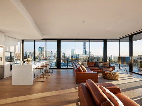 The Johnson - Art Series - Lismore Accommodation 13