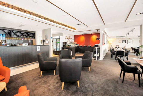 Clarion Hotel Townsville - Lismore Accommodation 12