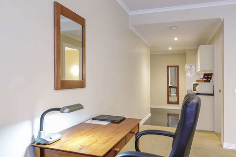 Lake Inn Ballarat - Lismore Accommodation 10