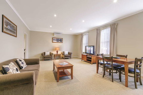 Lake Inn Ballarat - Lismore Accommodation 11