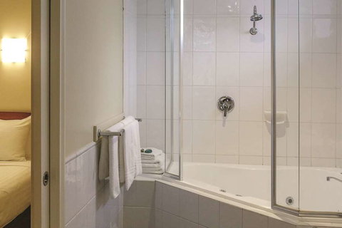 Lake Inn Ballarat - Lismore Accommodation 12