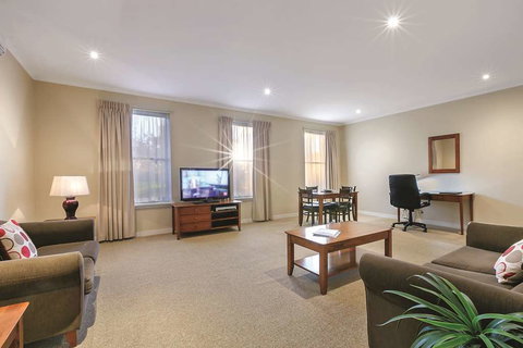 Lake Inn Ballarat - Lismore Accommodation 13