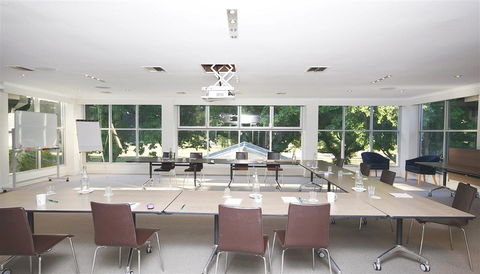 Forrest Hotel & Apartments - Lismore Accommodation 4