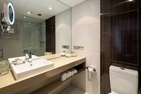 DoubleTree by Hilton Hotel Darwin - Lismore Accommodation 5