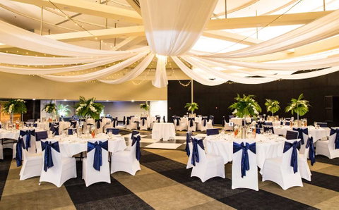 DoubleTree by Hilton Esplanade Darwin - Lismore Accommodation 11