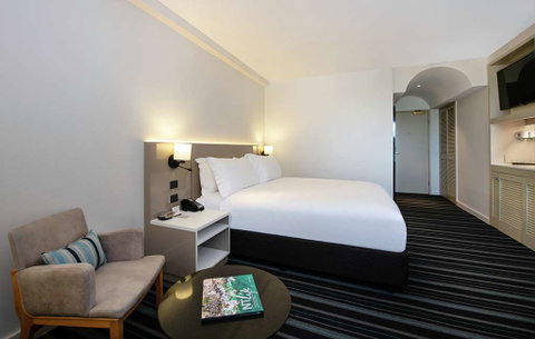 DoubleTree by Hilton Esplanade Darwin - Lismore Accommodation 16