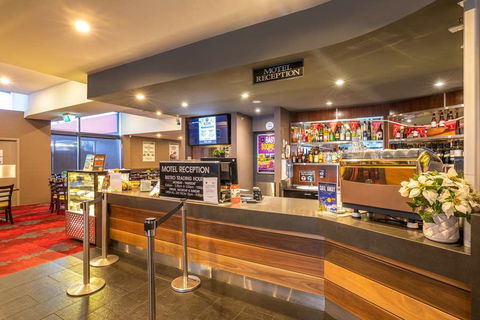 Nightcap At Keysborough Hotel - Lismore Accommodation 2