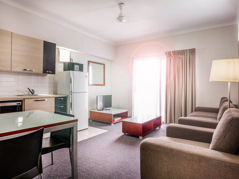 Novotel Darwin Airport Hotel - Lismore Accommodation 2