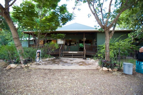 Adels Grove Camping Park Hotel - Lismore Accommodation 0