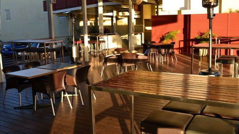 Isa Hotel - Lismore Accommodation 1