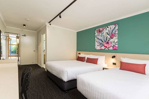 NIghtcap at Balaclava Hotel - Lismore Accommodation 2