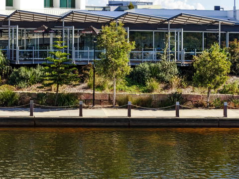 Mercure Sunshine Coast Kawana Waters - Lismore Accommodation 1