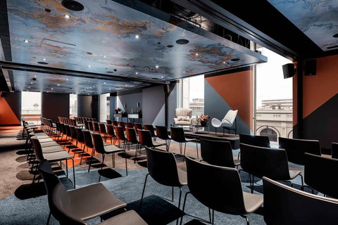 QT Perth - Lismore Accommodation 11