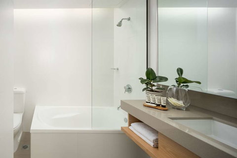 Atura Dandenong - Lismore Accommodation 13