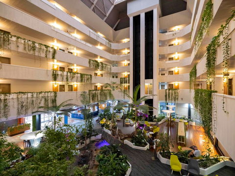 Novotel Darwin Atrium - Lismore Accommodation 2