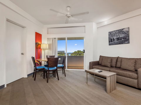 Novotel Darwin Atrium - Lismore Accommodation 6