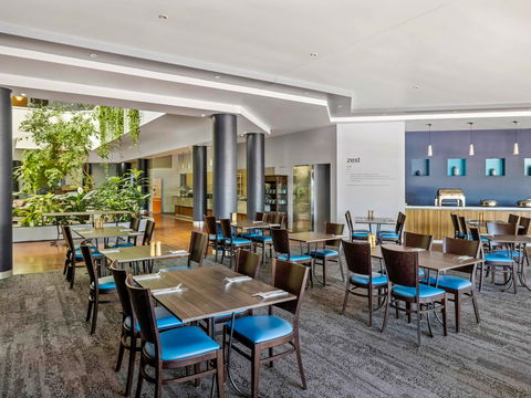 Novotel Darwin Atrium - Lismore Accommodation 11