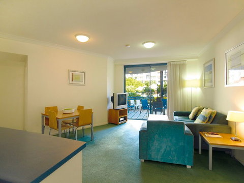 Oaks Calypso Plaza Resort - Lismore Accommodation 5