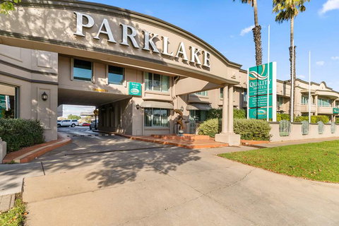 Quality Hotel Parklake Shepparton - Lismore Accommodation 0