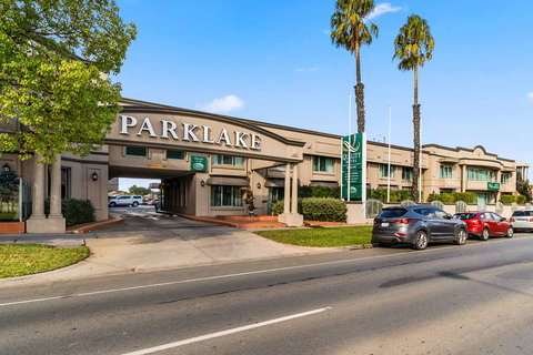 Quality Hotel Parklake Shepparton - Lismore Accommodation 1