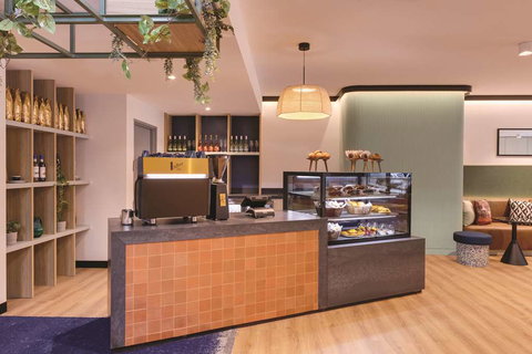 Travelodge Hurstville Sydney - Lismore Accommodation 13