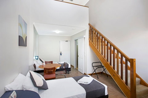 Econo Lodge City Palms Brisbane - Lismore Accommodation 3