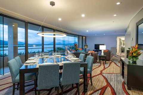 Hilton Cairns - Lismore Accommodation 5