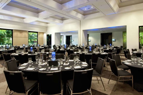 Hilton Cairns - Lismore Accommodation 10