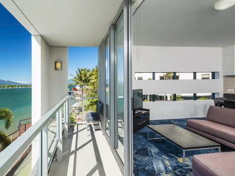 Sebel Cairns Harbour Lights - Lismore Accommodation 7