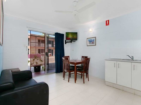 Cairns City Palms - Lismore Accommodation 0