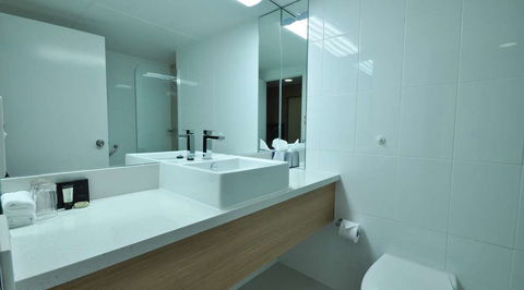 Pacific Hotel Cairns - Lismore Accommodation 5