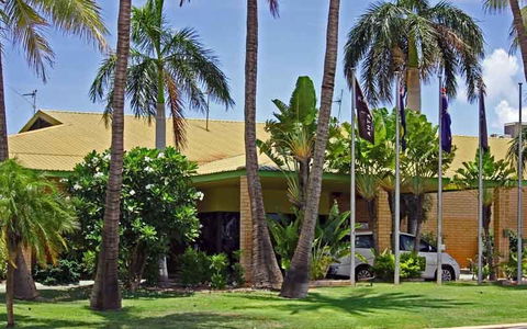 Karratha International Hotel - Lismore Accommodation 0