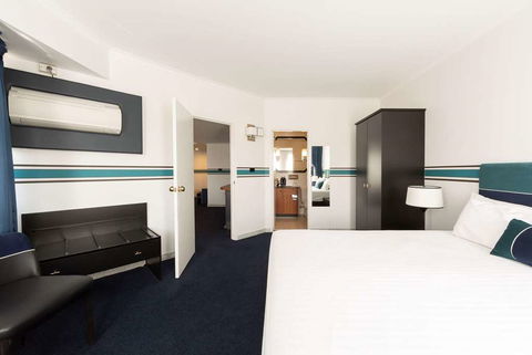 Ramada By Wyndham Diplomat Canberra - Lismore Accommodation 2