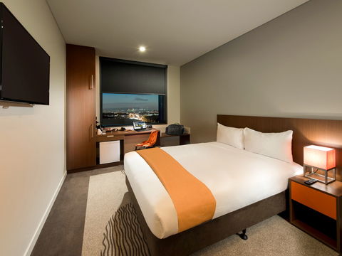 Ibis Brisbane Airport Hotel - Lismore Accommodation 1