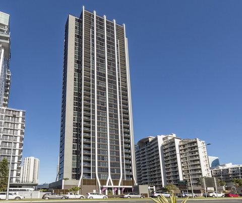 Avani Broadbeach Residences - Lismore Accommodation 0