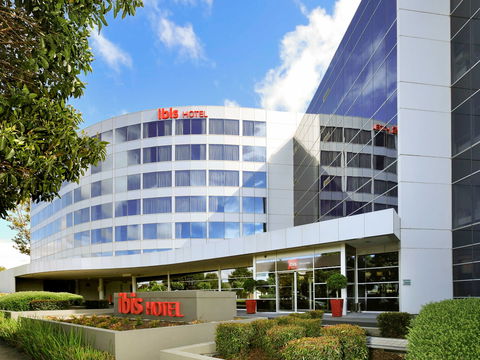 Hotel Ibis Glen Waverley - Lismore Accommodation 0