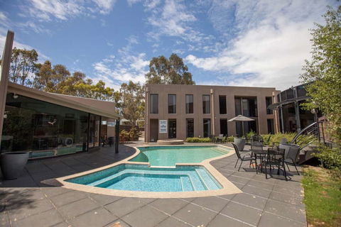 Dingley International Hotel - Lismore Accommodation 1