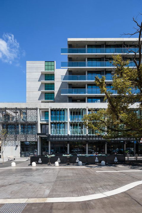 Avenue Hotel Canberra - Lismore Accommodation 24