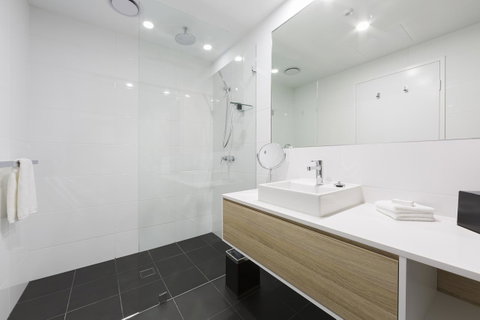 Avenue Hotel Canberra - Lismore Accommodation 29
