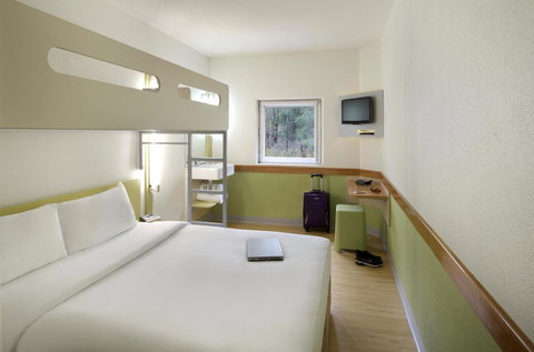 Ibis Budget Canberra - Lismore Accommodation 4