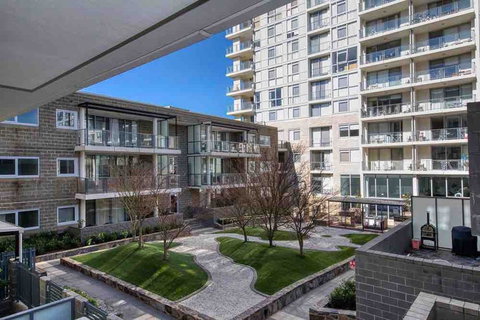 Spacious 1BR Stylish New Acton Apartment +Parking - Lismore Accommodation 14