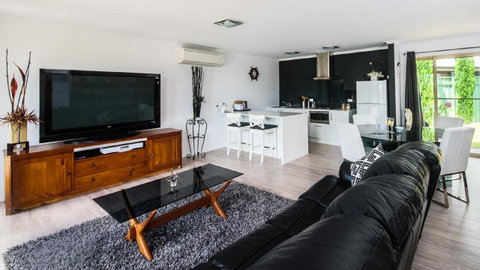 Lure Bed And Breakfast - Lismore Accommodation 0
