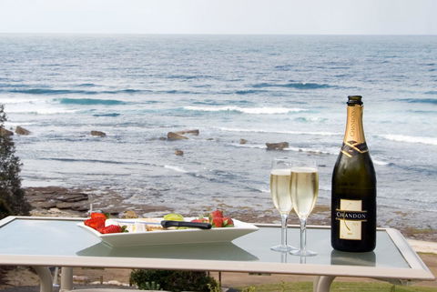Mollymook Beach Waterfront - Lismore Accommodation 9