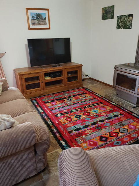 Frog Song At Willunga - Lismore Accommodation 11
