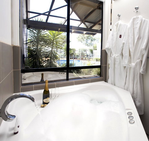 Majestic Oasis Apartments - Lismore Accommodation 9