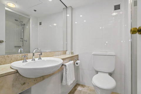 Stamford Plaza Adelaide - Lismore Accommodation 19