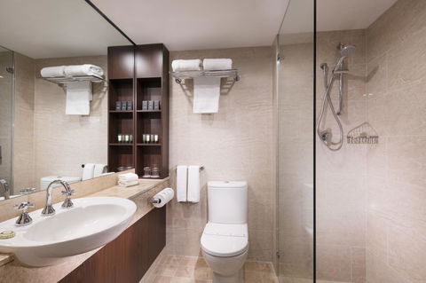 Stamford Plaza Adelaide - Lismore Accommodation 9