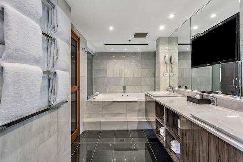 Stamford Plaza Adelaide - Lismore Accommodation 42